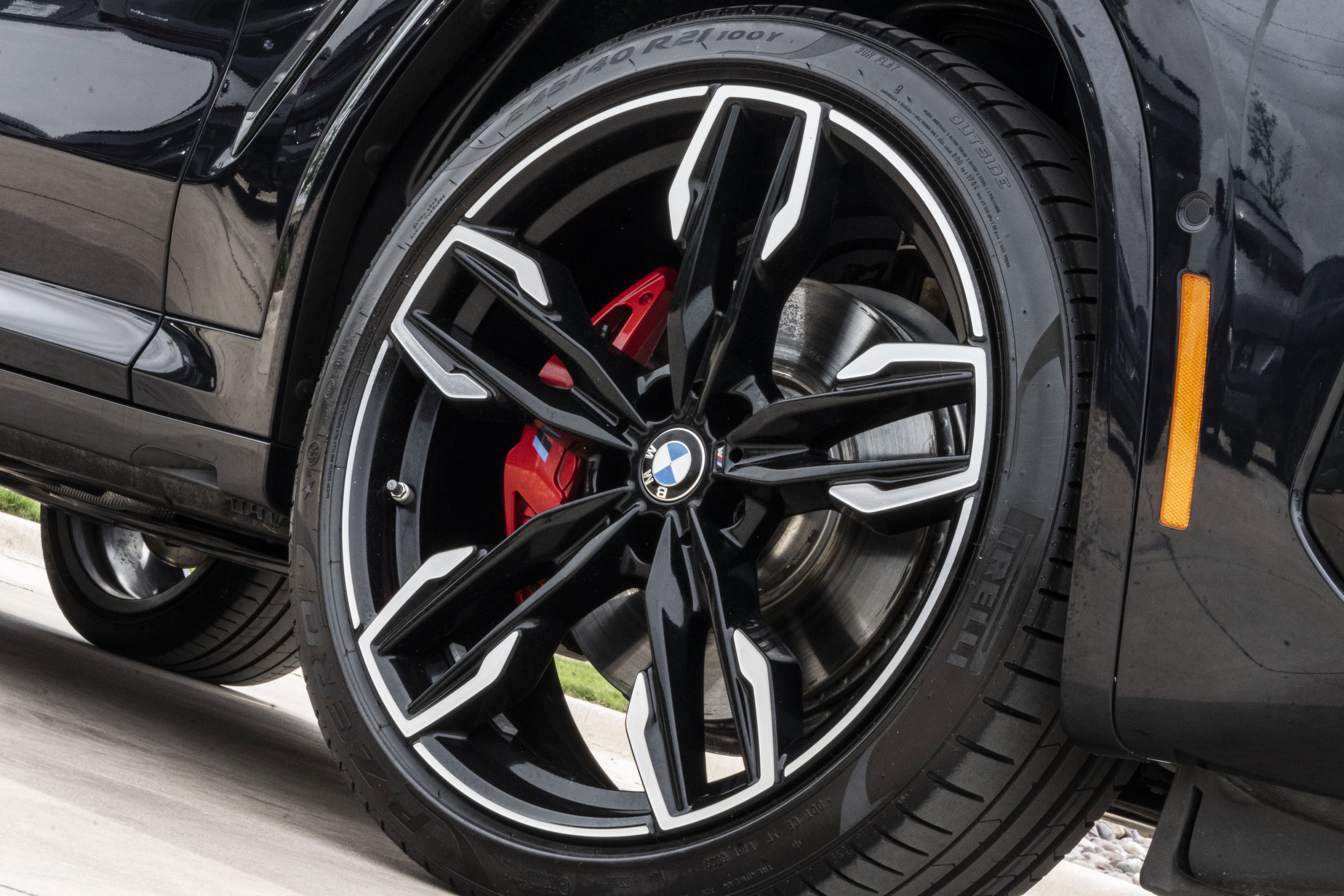 Certified 2024 BMW X4 M40i w/ Premium Package image 11