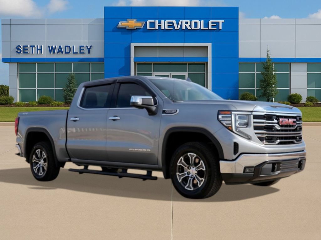 Used 2023 GMC Sierra 1500 SLT AWD/4WD image 1