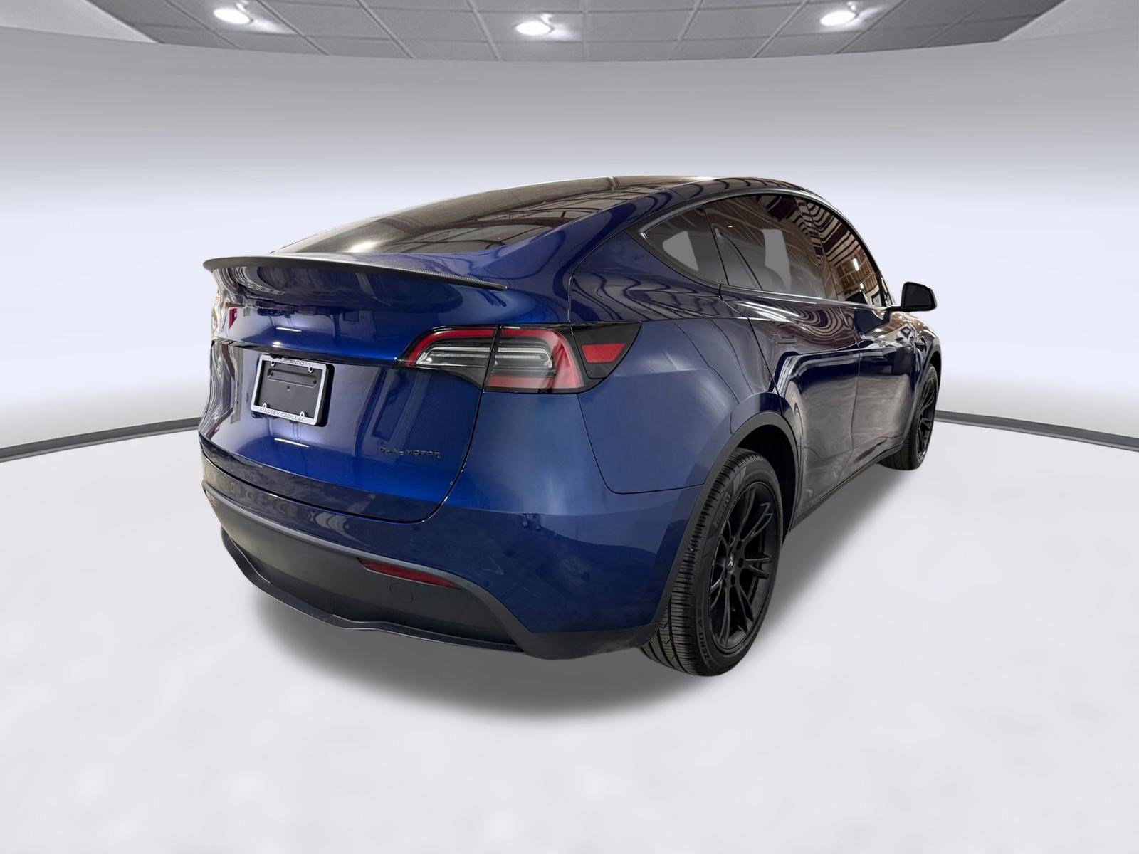 Used 2024 Tesla Model Y Long Range AWD/4WD image 7