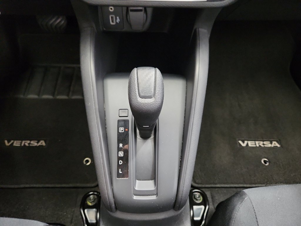 Used 2023 Nissan Versa S w/ Trunk Package image 22