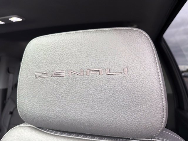 Certified 2021 GMC Sierra 2500 Denali w/ Denali Black Diamond Edition AWD/4WD image 52