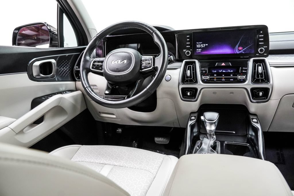 Used 2023 Kia Sorento S w/ Panoramic Sunroof Package FWD image 25