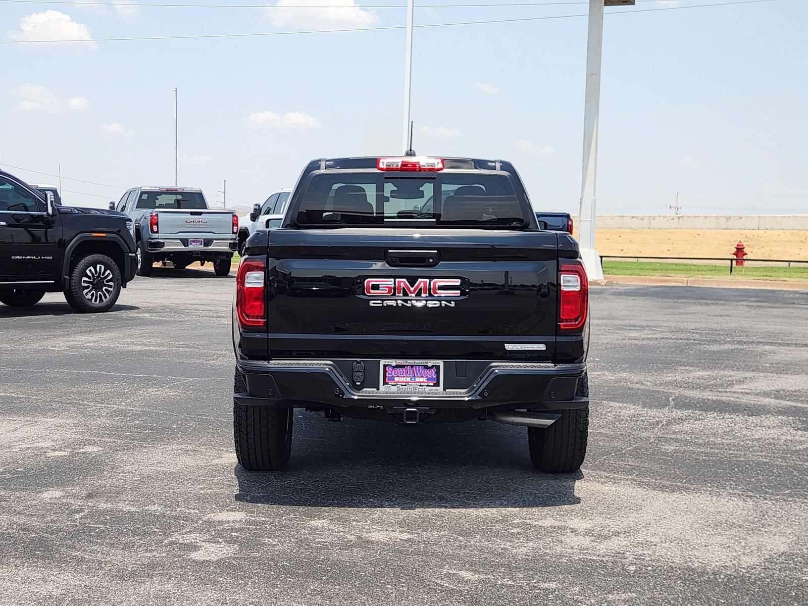 New 2026 GMC Canyon Elevation w/ Convenience Package RWD image 8