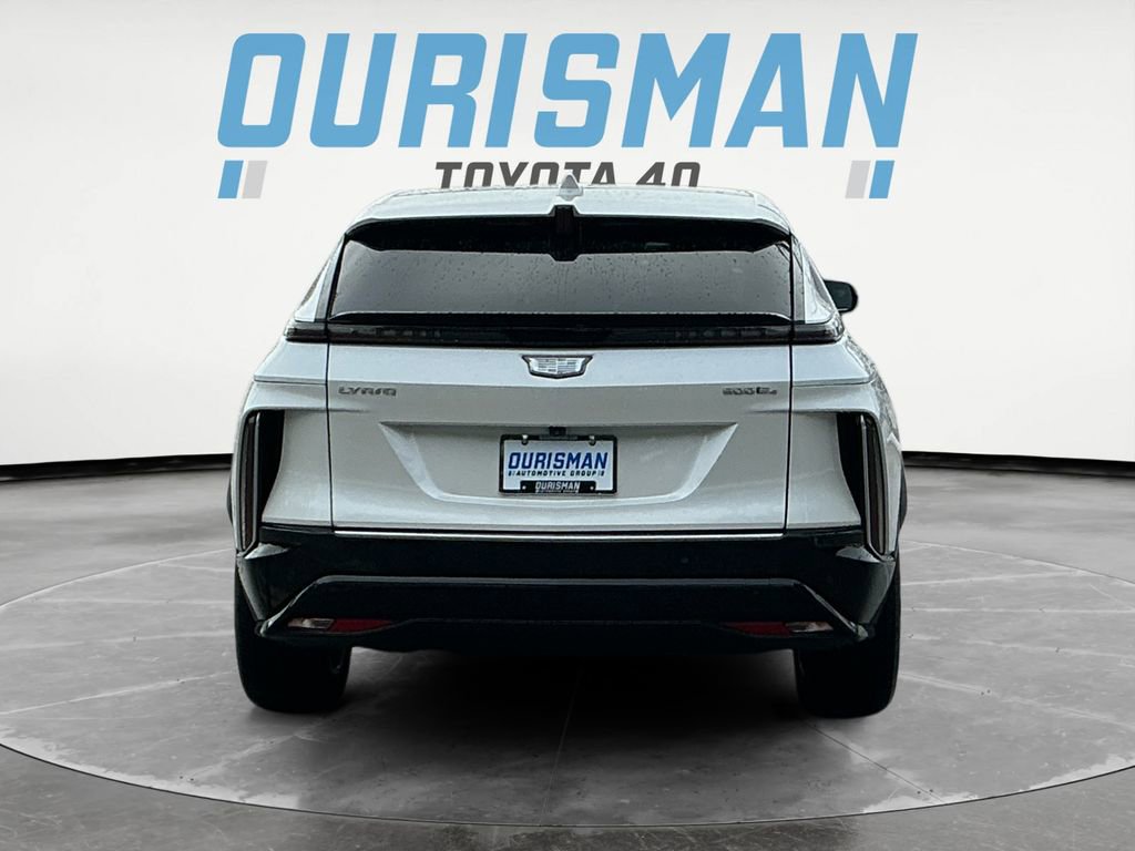 Used 2024 Cadillac Lyriq Luxury image 6