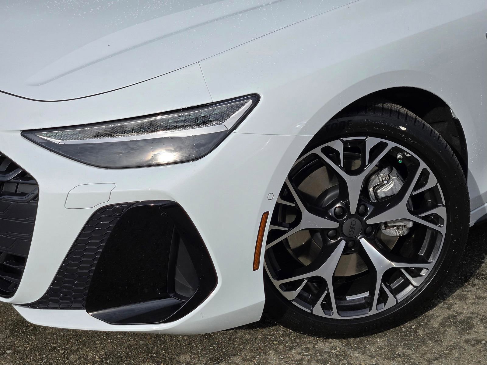 New 2026 Audi A6 Premium Plus AWD/4WD image 9