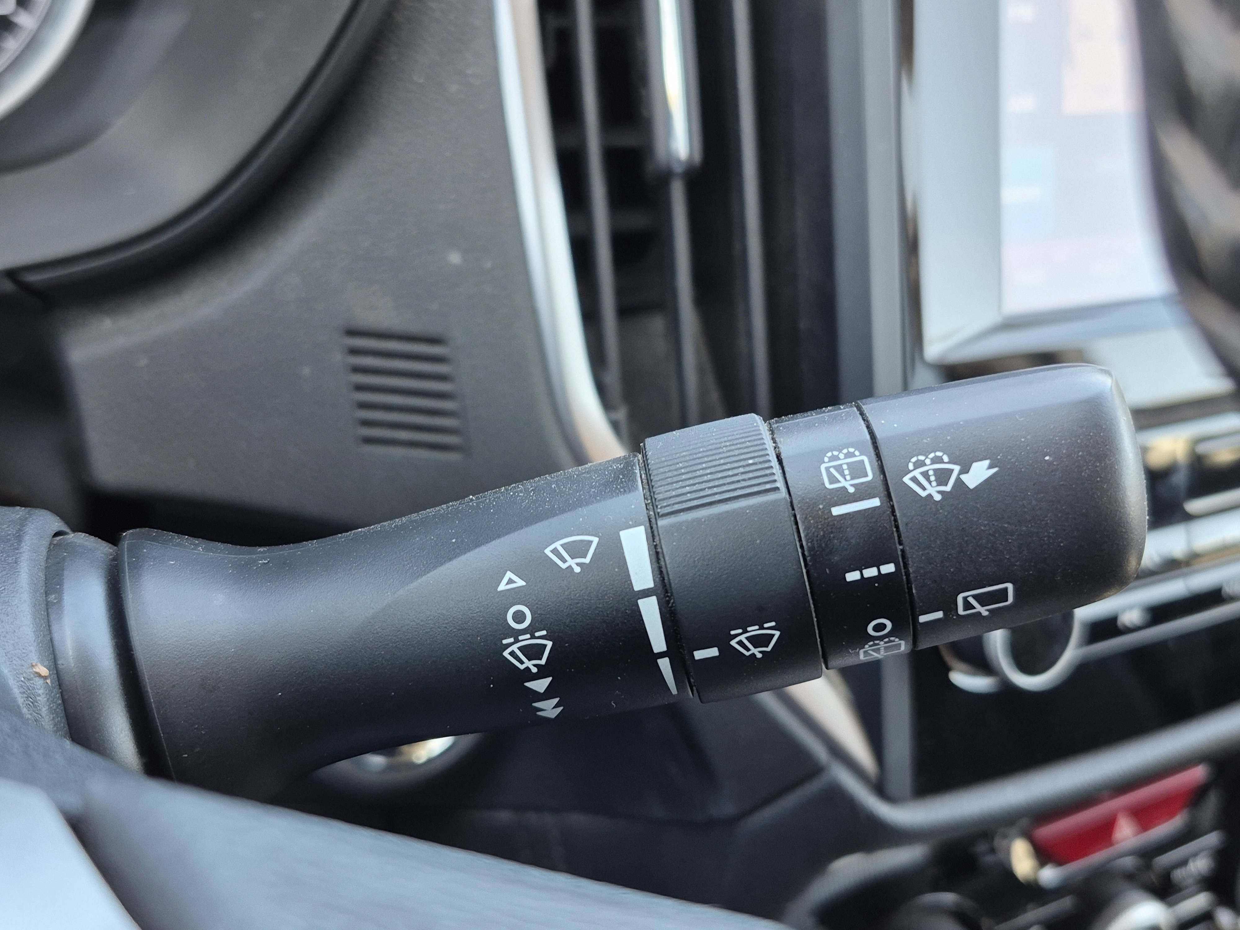 Used 2020 Subaru Forester Premium image 34