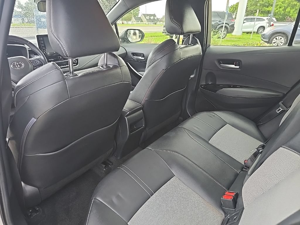Used 2021 Toyota Corolla XSE FWD image 11