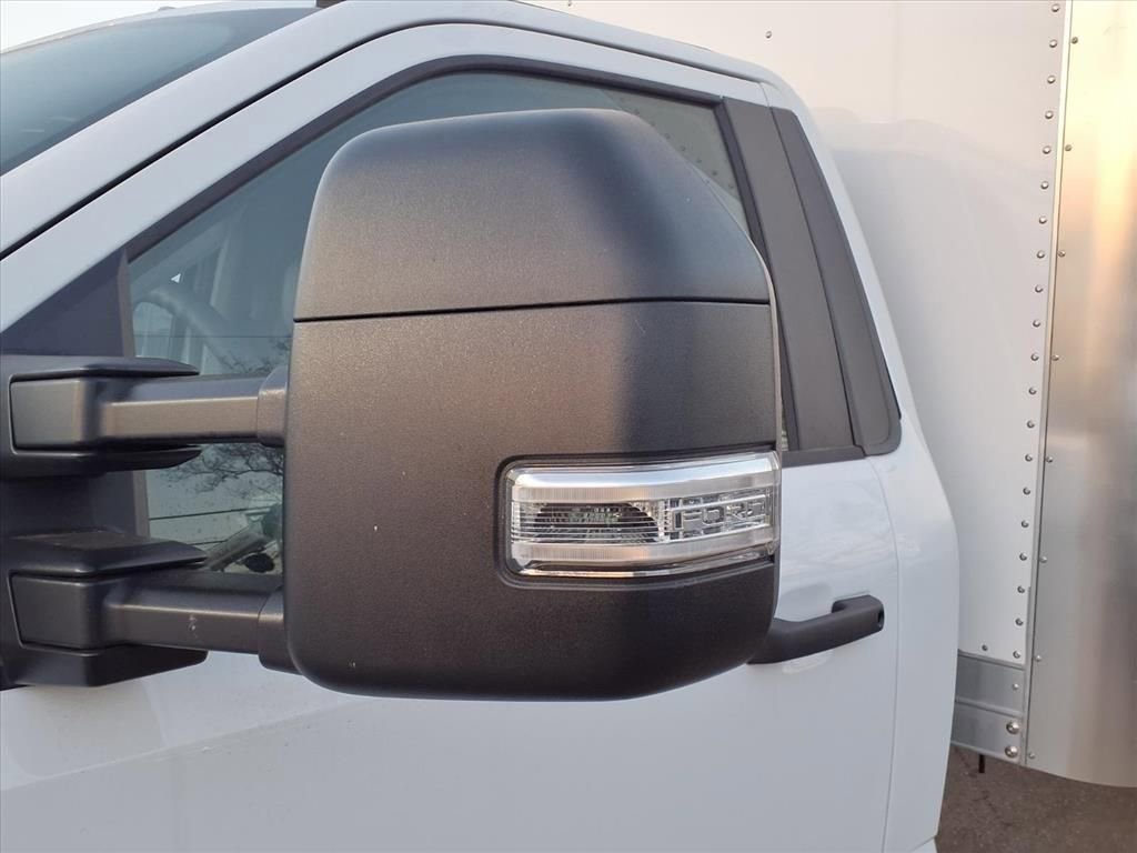 New 2026 Ford F550 2WD Regular Cab Super Duty image 16