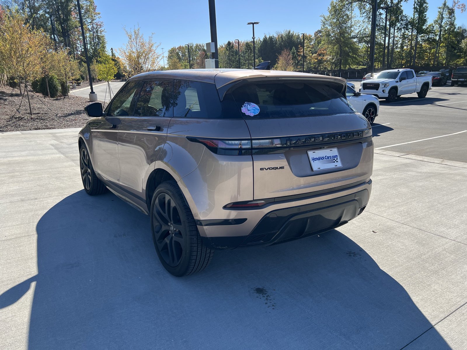 Used 2024 Land Rover Range Rover Evoque Dynamic SE AWD/4WD image 7