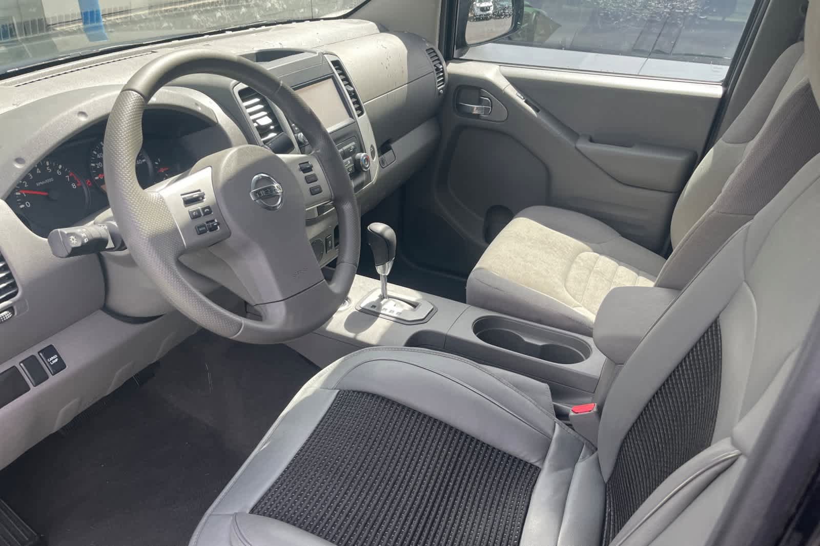 Used 2020 Nissan Frontier S w/ S Utility Package RWD image 9