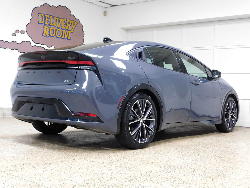 Used 2024 Toyota Prius XLE image 6
