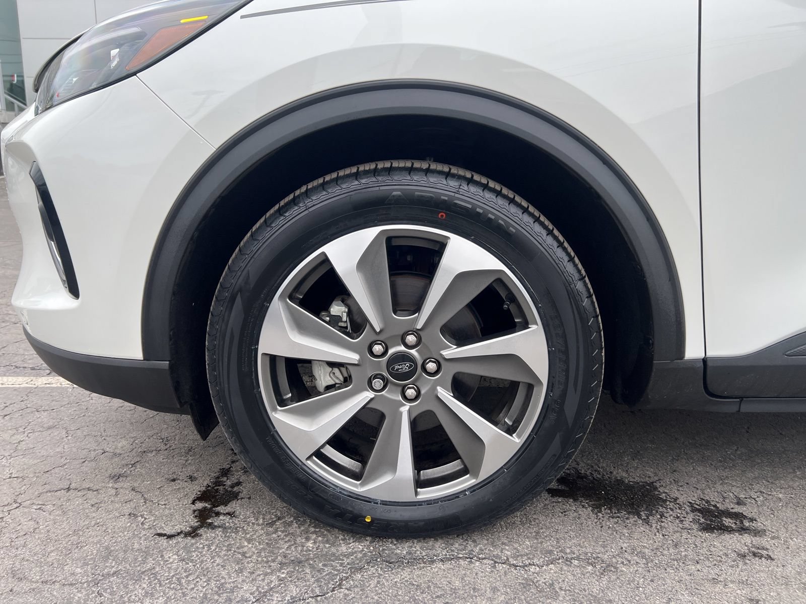 Used 2023 Ford Escape Platinum AWD/4WD image 37