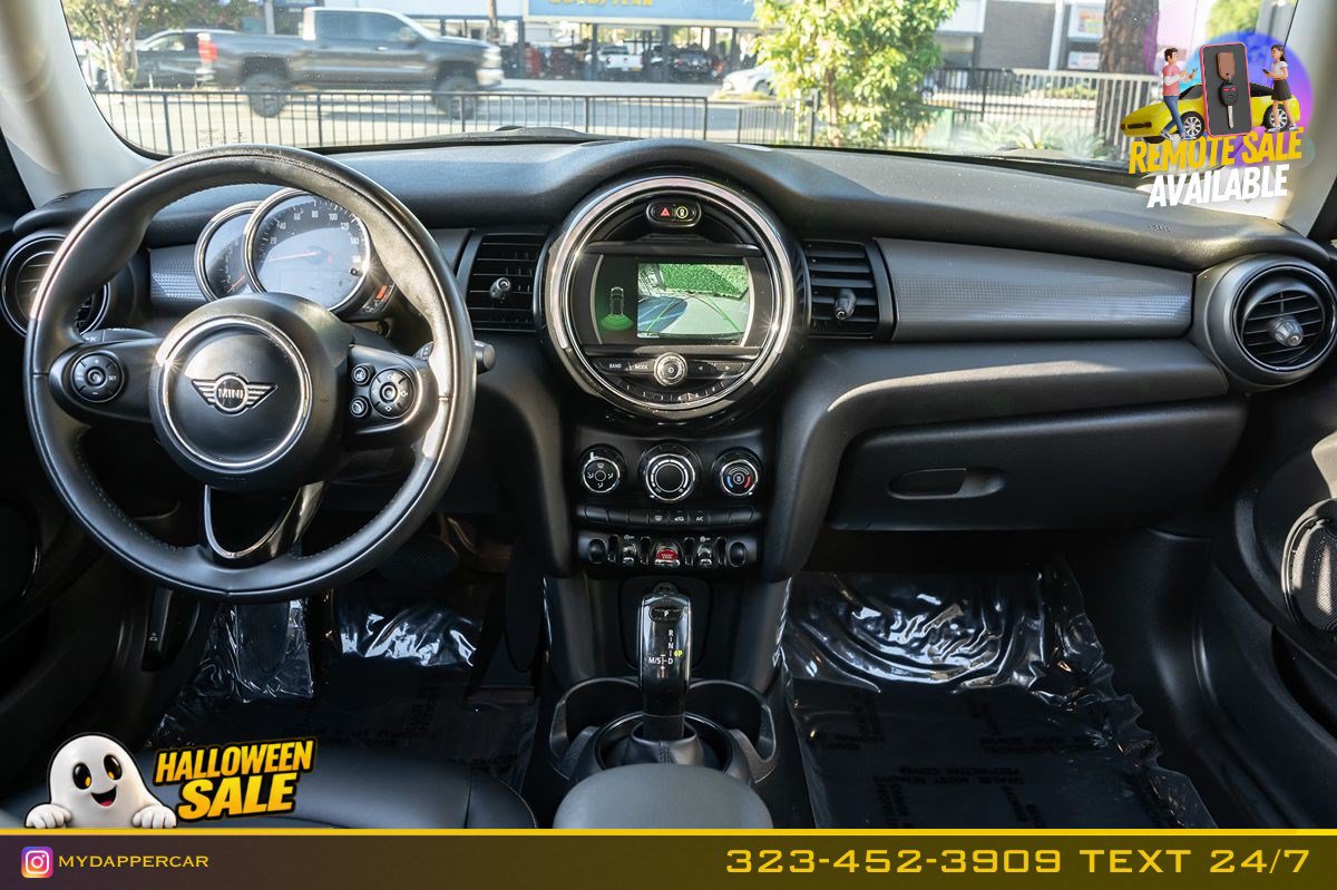 Used 2020 MINI Cooper 2-Door Hardtop FWD image 17