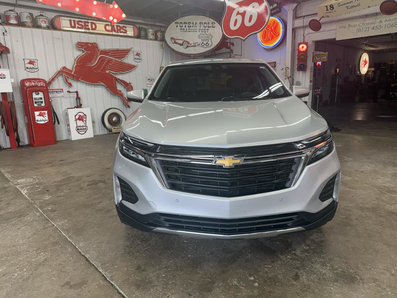 Used 2022 Chevrolet Equinox LT FWD image 8