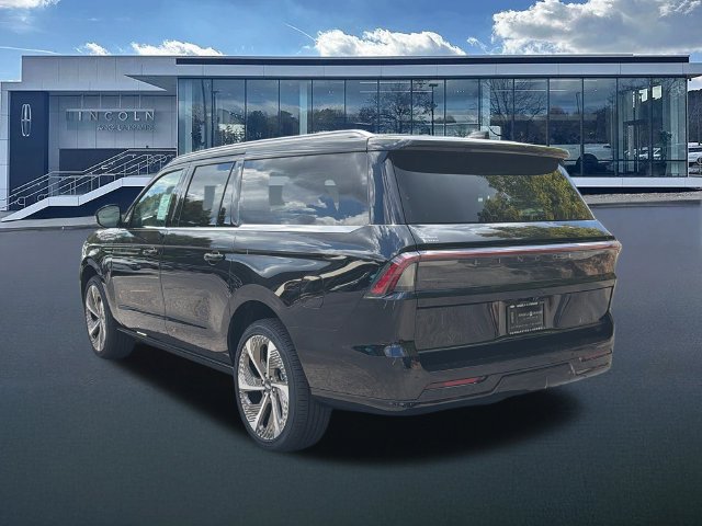 New 2027 Lincoln Navigator L Black Label AWD/4WD image 5