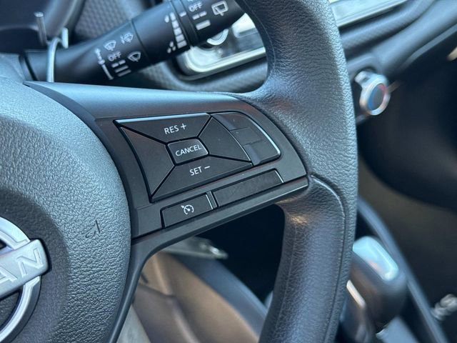 Certified 2025 Nissan Kicks Play S image 29