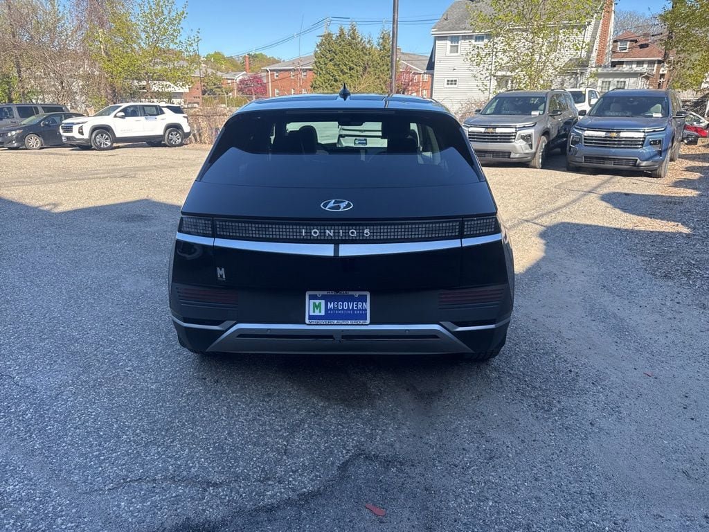 Certified 2022 Hyundai Ioniq 5 SEL AWD/4WD image 4