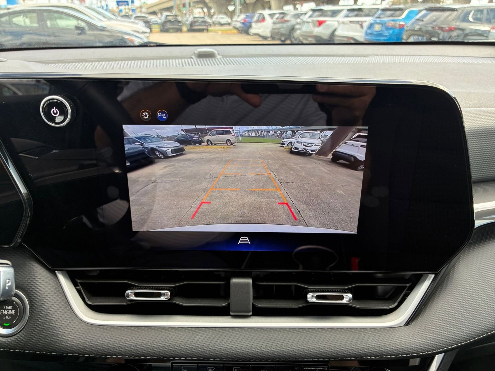 Used 2025 Chevrolet Equinox LT AWD/4WD image 19