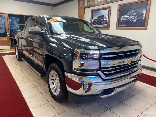 Used 2018 Chevrolet Silverado 1500 LTZ w/ LTZ Plus Package image 5