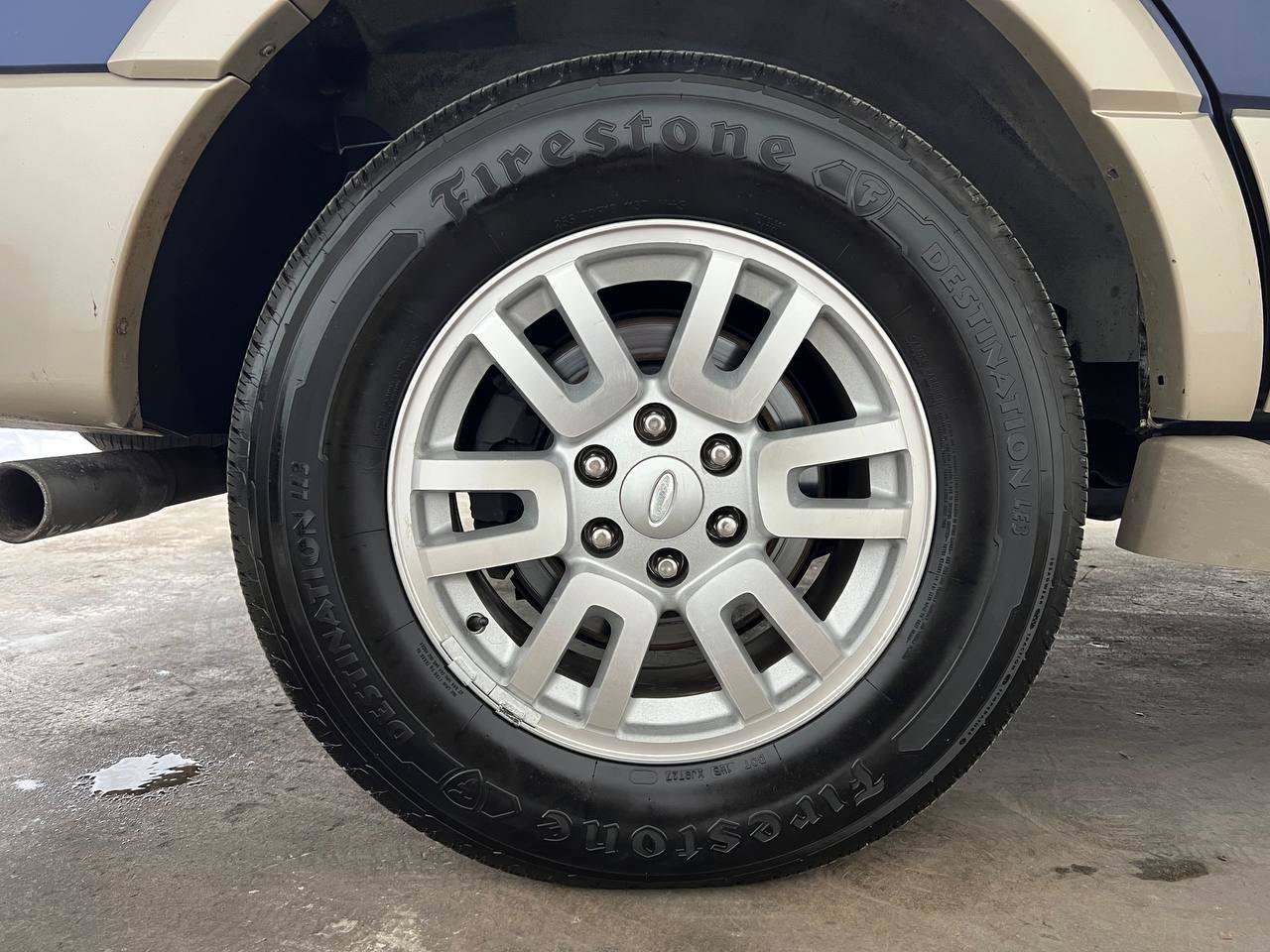 Used 2009 Ford Expedition Eddie Bauer AWD/4WD image 30