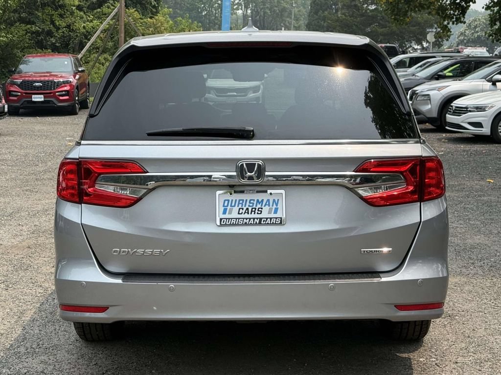 Used 2019 Honda Odyssey Touring image 3