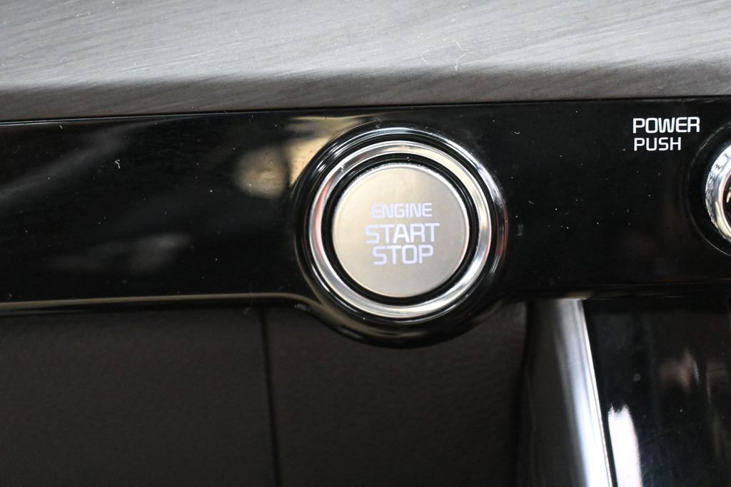 Used 2022 Kia Carnival SX FWD image 27