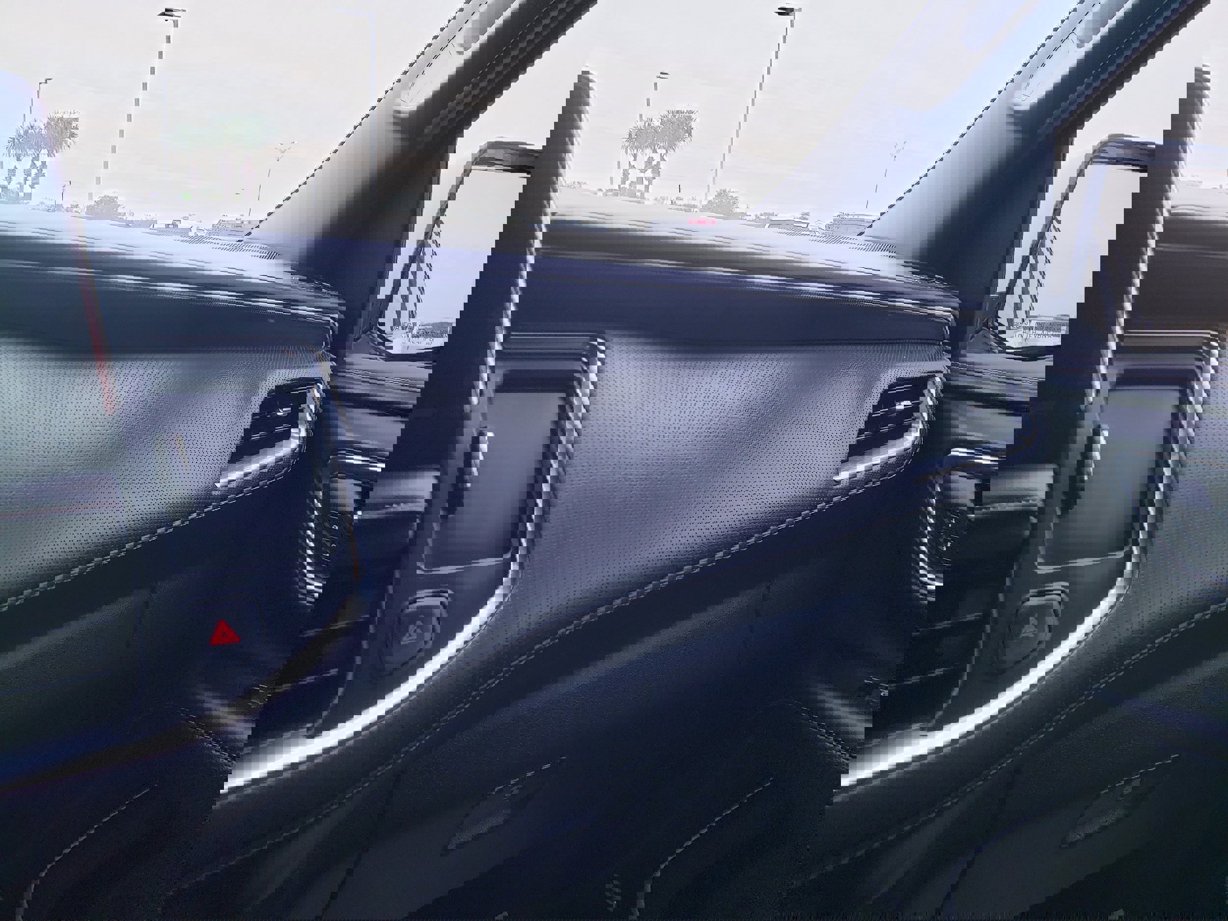 Used 2024 GMC Yukon AT4 w/ Technology Package image 30