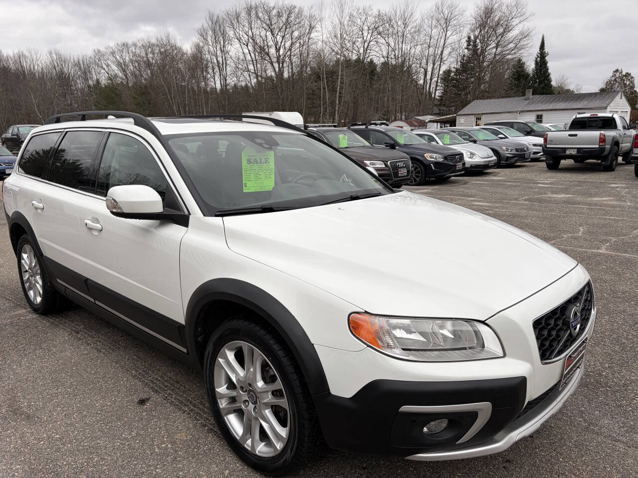 Used 2016 Volvo XC70 T5 Premier w/ Proximity Package image 8