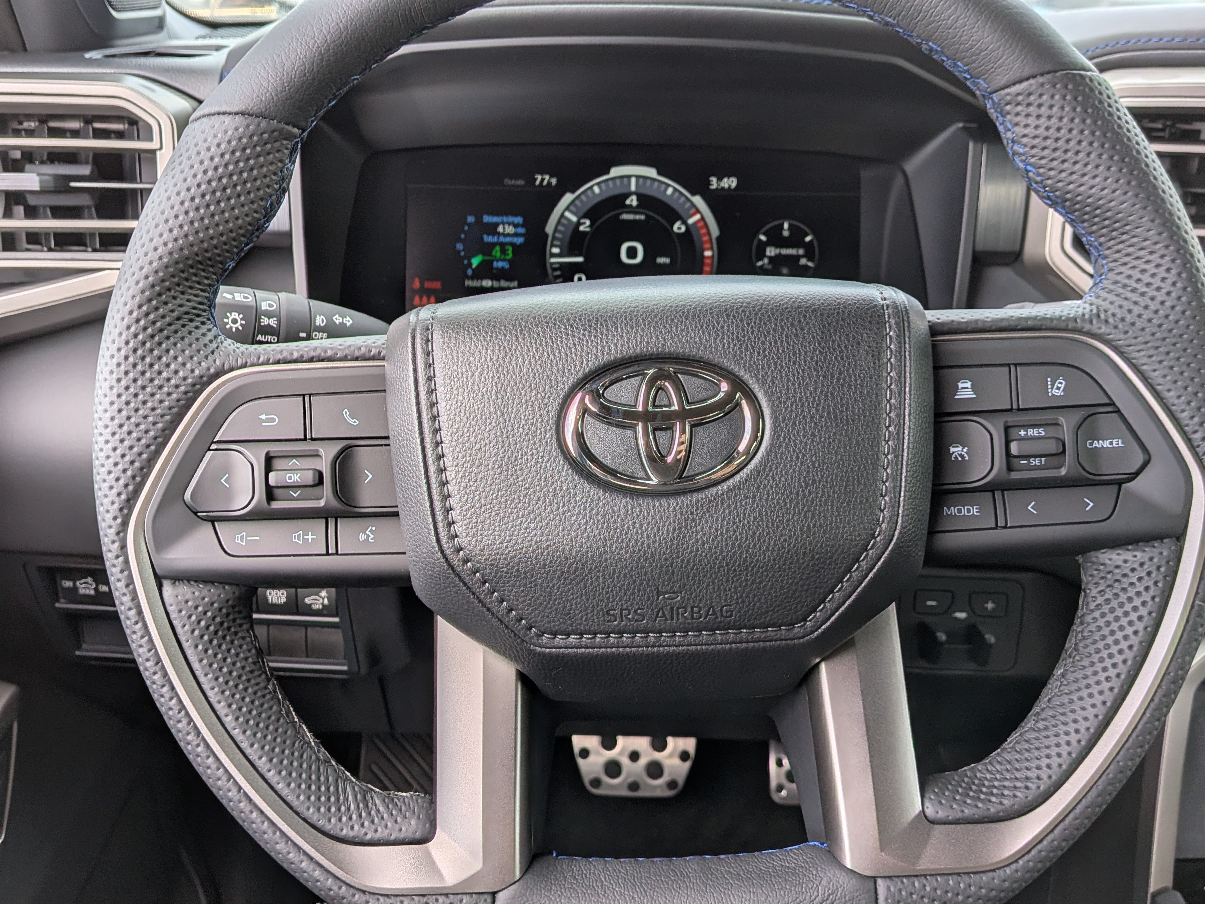 New 2026 Toyota Tundra Platinum w/ TRD Off-Road Package AWD/4WD image 23