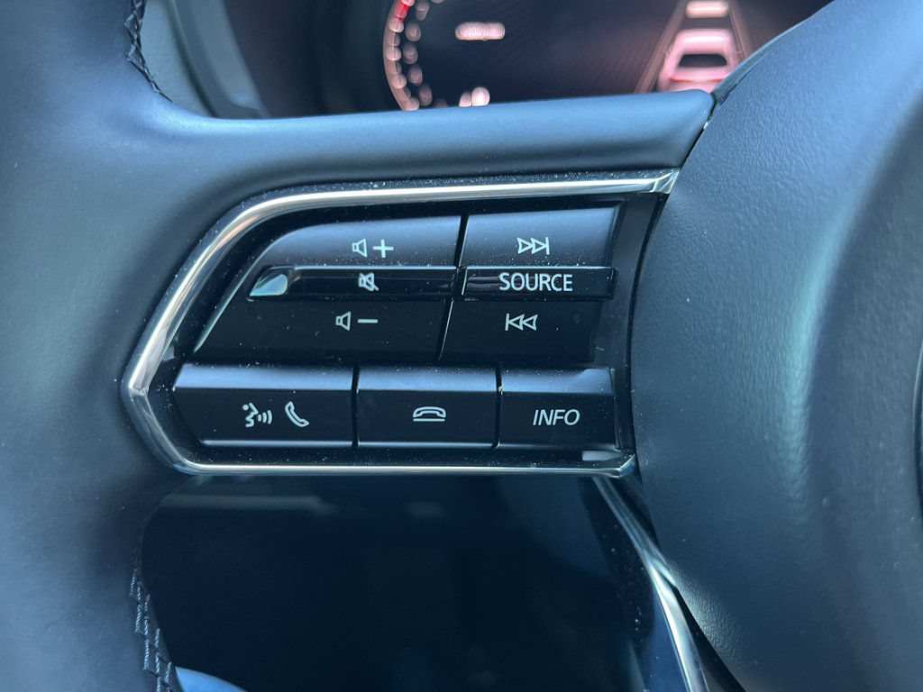 Certified 2025 MAZDA CX-70 3.3 Turbo w/ Premium Package image 17