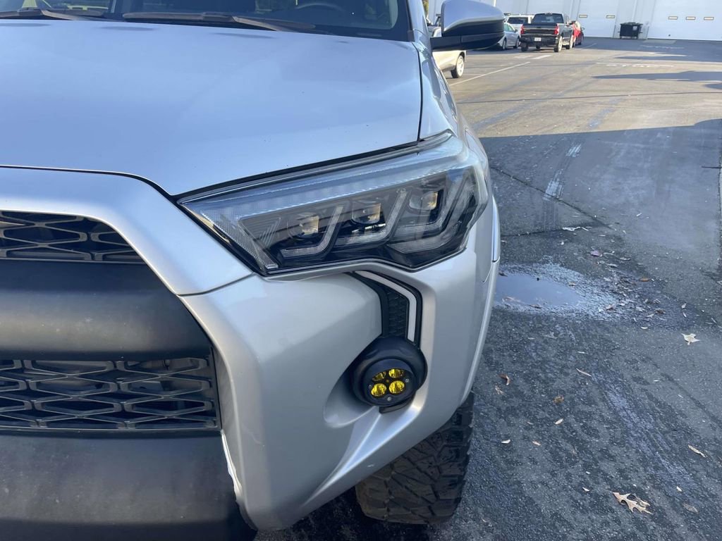 Used 2019 Toyota 4Runner SR5 image 13