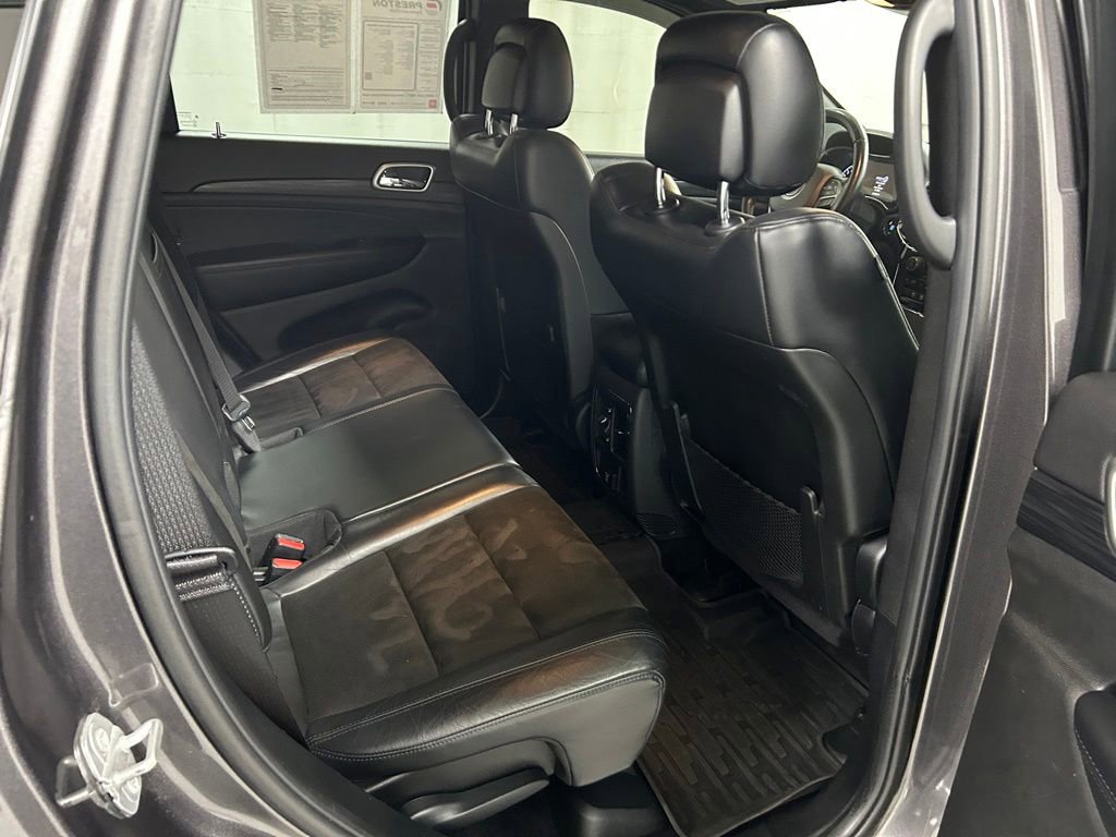 Used 2019 Jeep Grand Cherokee Altitude AWD/4WD image 14