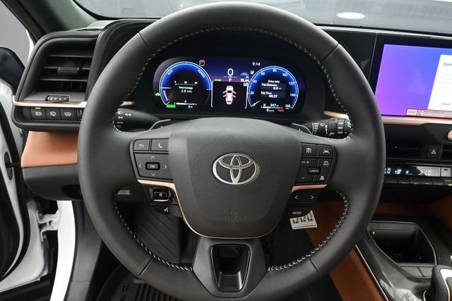 New 2026 Toyota Crown Signia AWD/4WD image 5