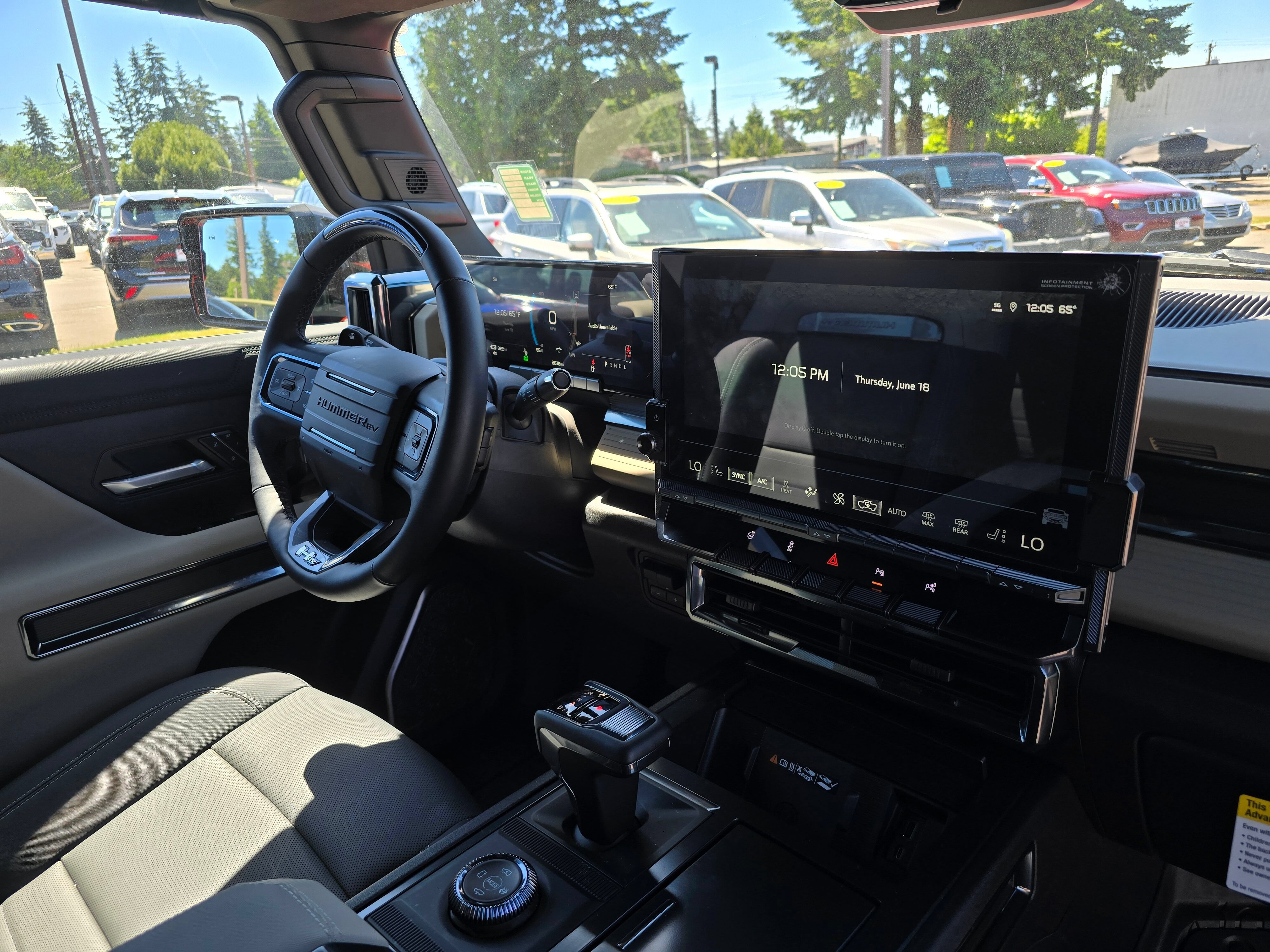 New 2026 GMC Hummer EV SUV w/ LPO, Dark Essentials Package AWD/4WD image 11