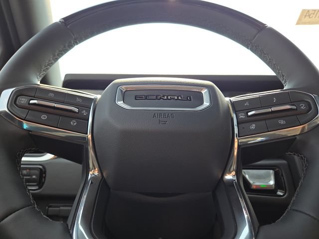 New 2026 GMC Yukon Denali w/ Advanced Technology Package AWD/4WD image 33