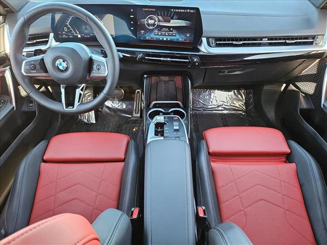 Used 2025 BMW X2 xDrive28i w/ M Sport Package AWD/4WD image 16
