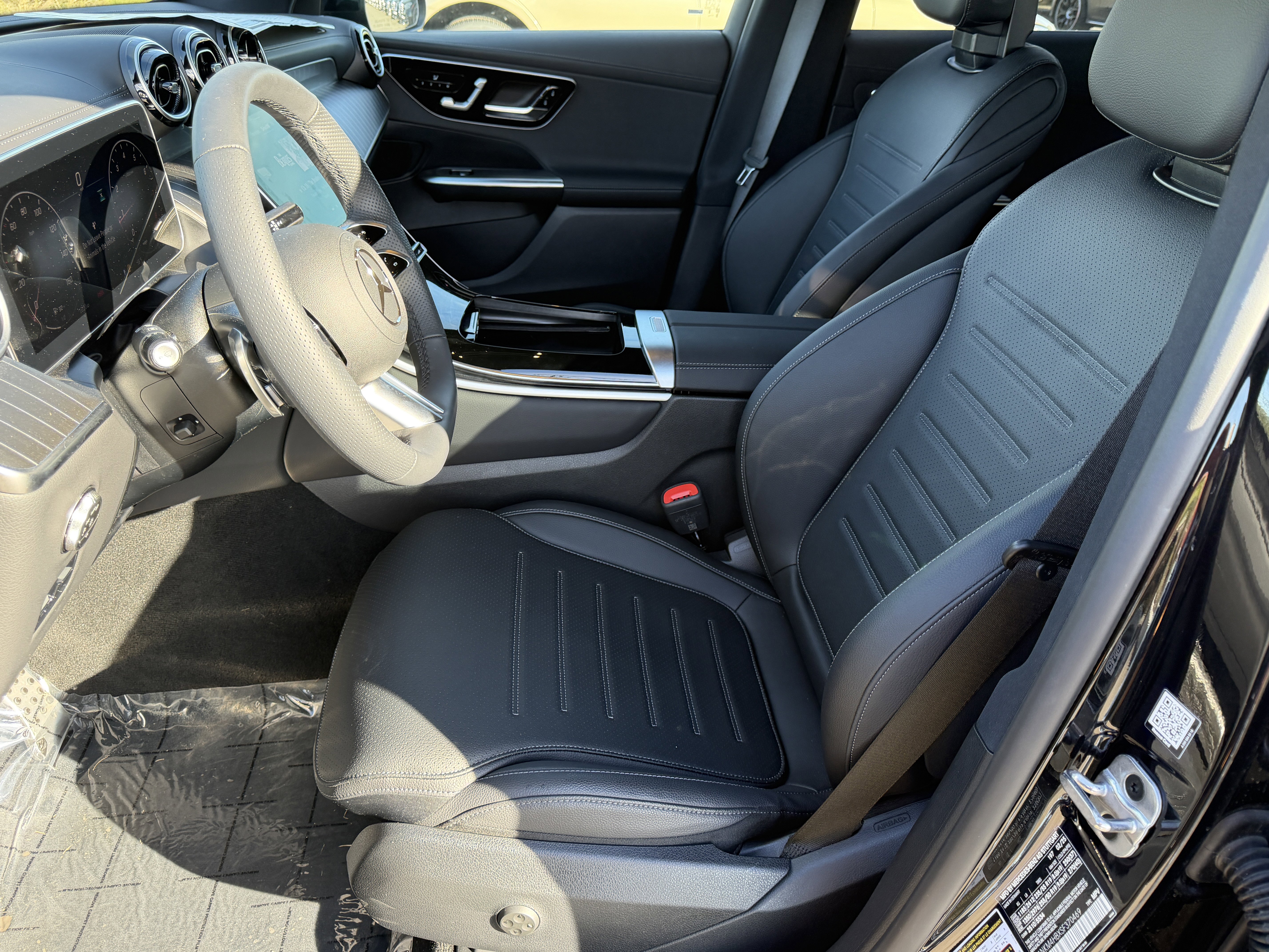 New 2025 Mercedes-Benz GLC 300 4MATIC image 18