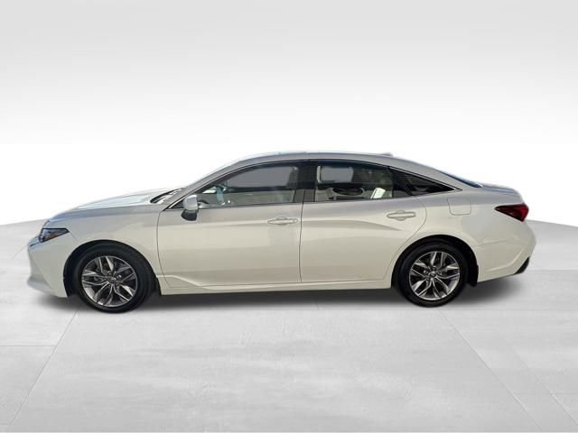 Used 2021 Toyota Avalon XLE image 12
