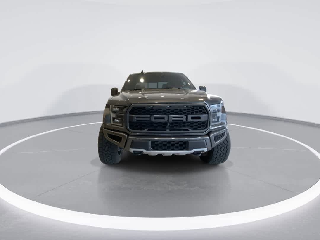 Used 2019 Ford F150 Raptor w/ Equipment Group 802A Luxury AWD/4WD image 3