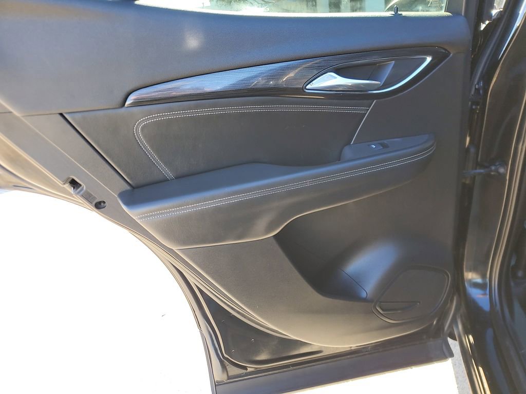 Used 2022 Buick Envision Preferred image 12