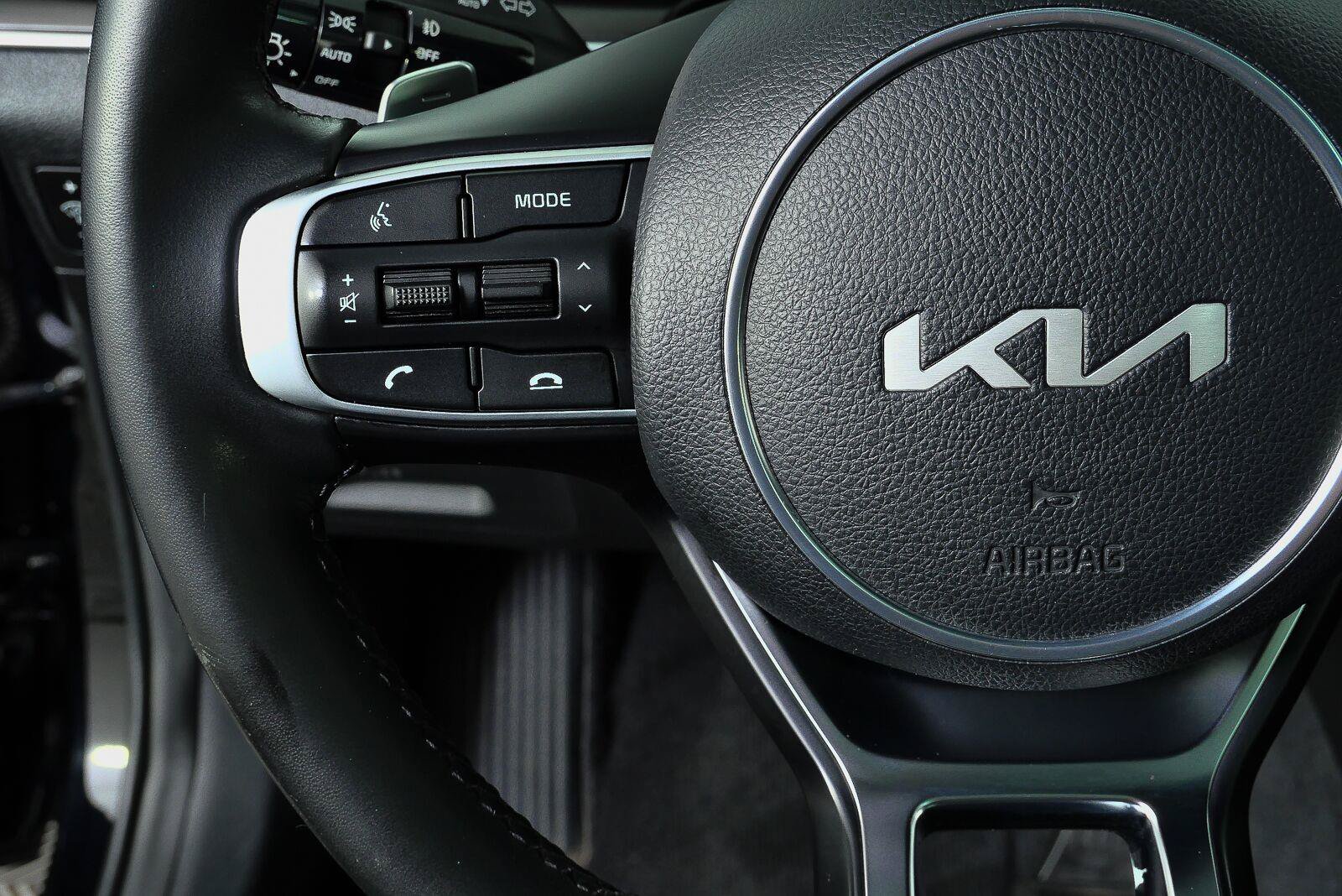 Used 2023 Kia K5 GT FWD image 10