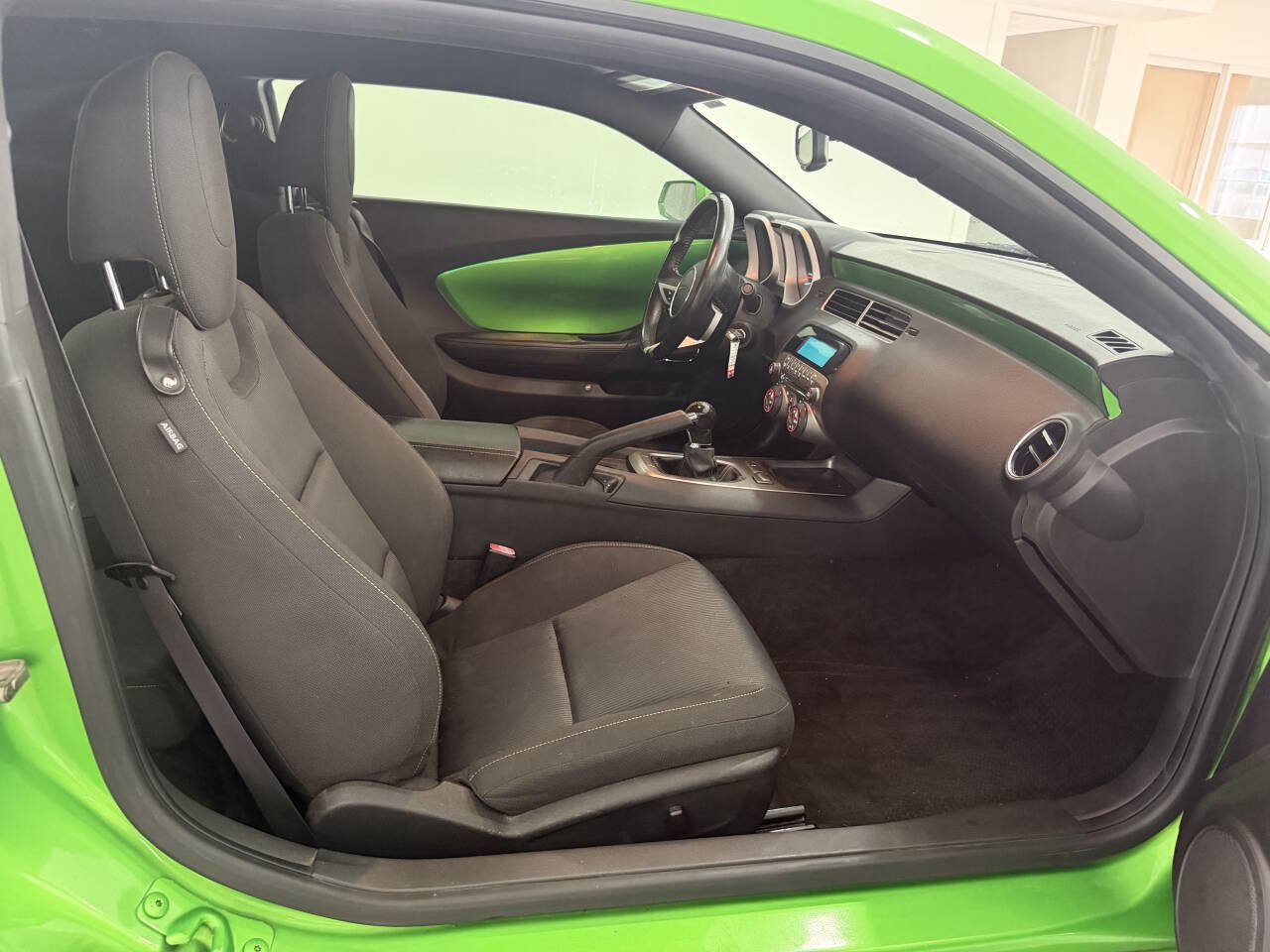Used 2010 Chevrolet Camaro LT RWD image 18