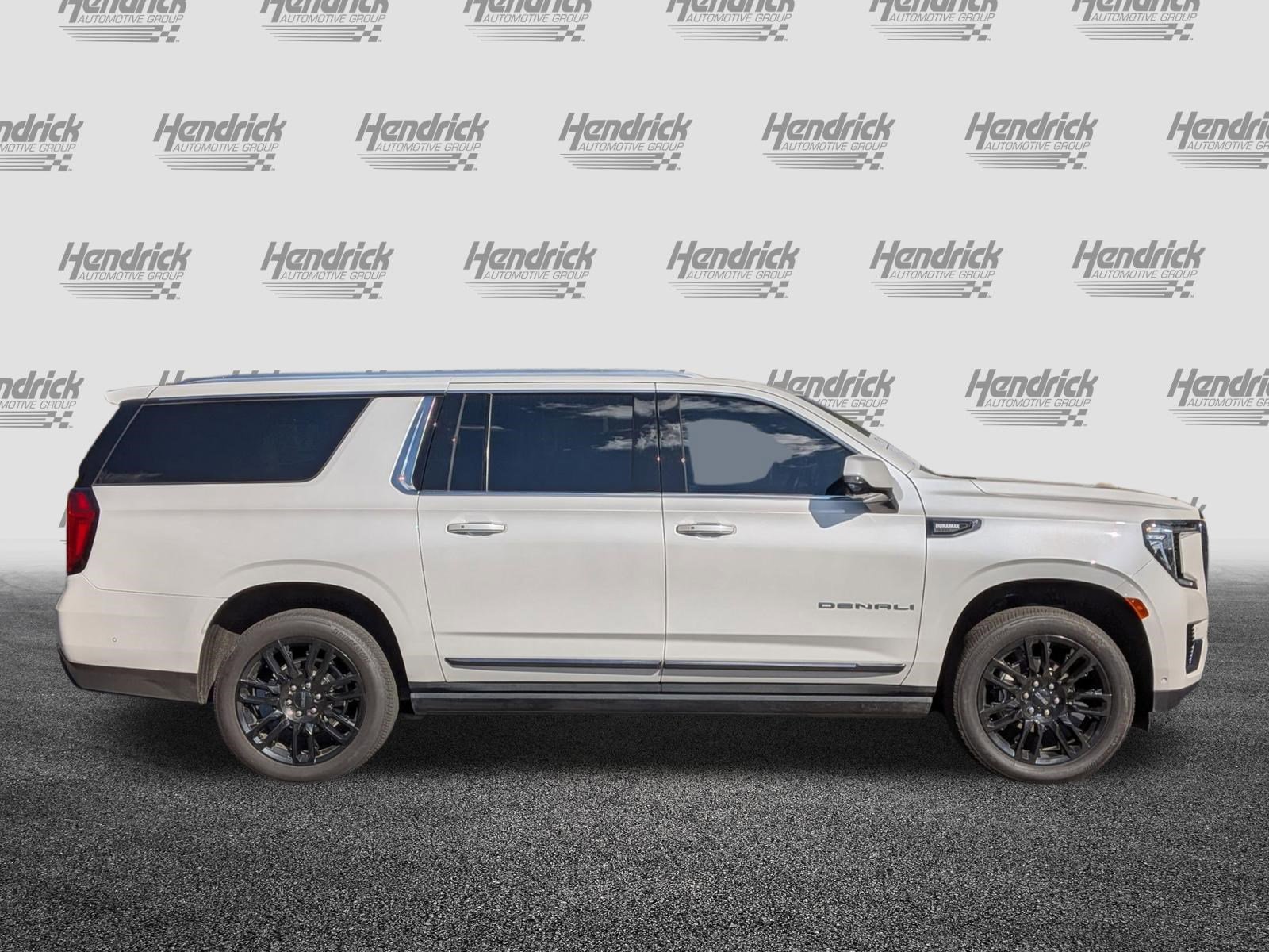 Used 2024 GMC Yukon XL Denali Ultimate image 11
