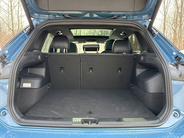 Certified 2025 Volkswagen Tiguan SE R-Line image 27