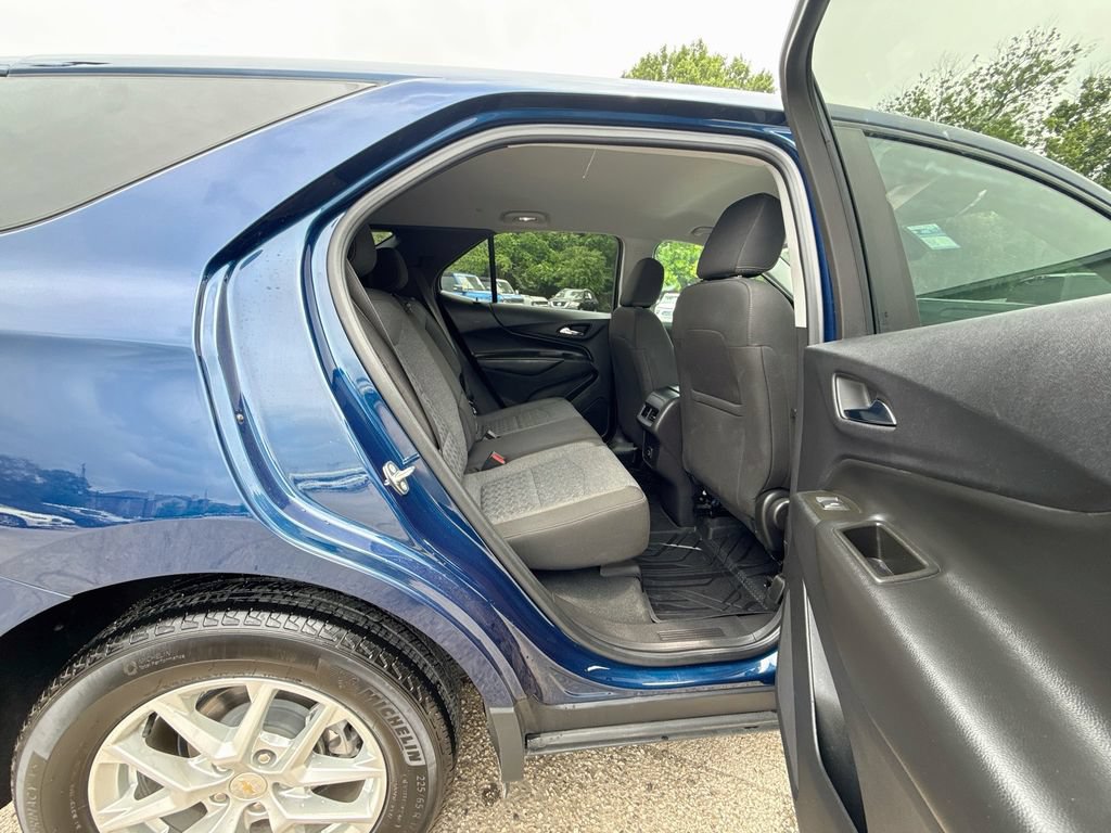 Used 2023 Chevrolet Equinox LT FWD image 26