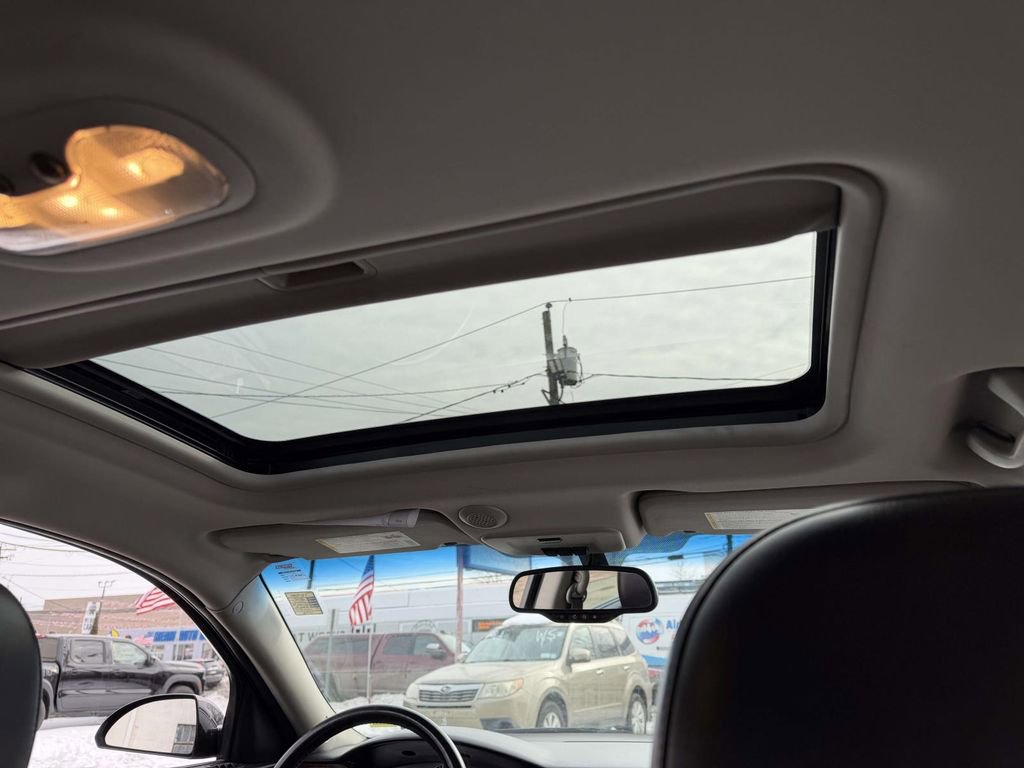 Used 2012 Chevrolet Impala LTZ image 20