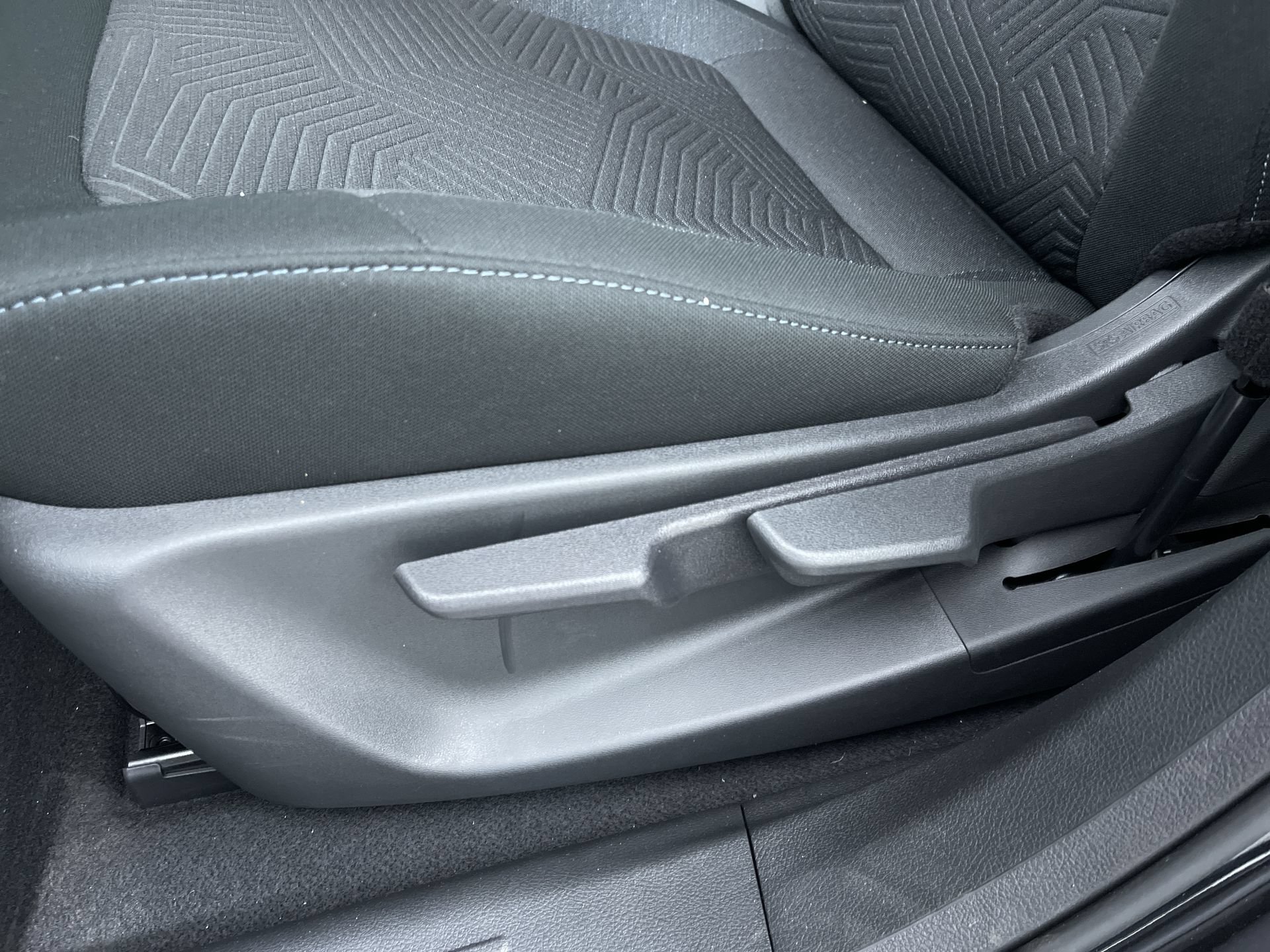 New 2026 Nissan Leaf w/ Floor Mat Package (S+) FWD image 13