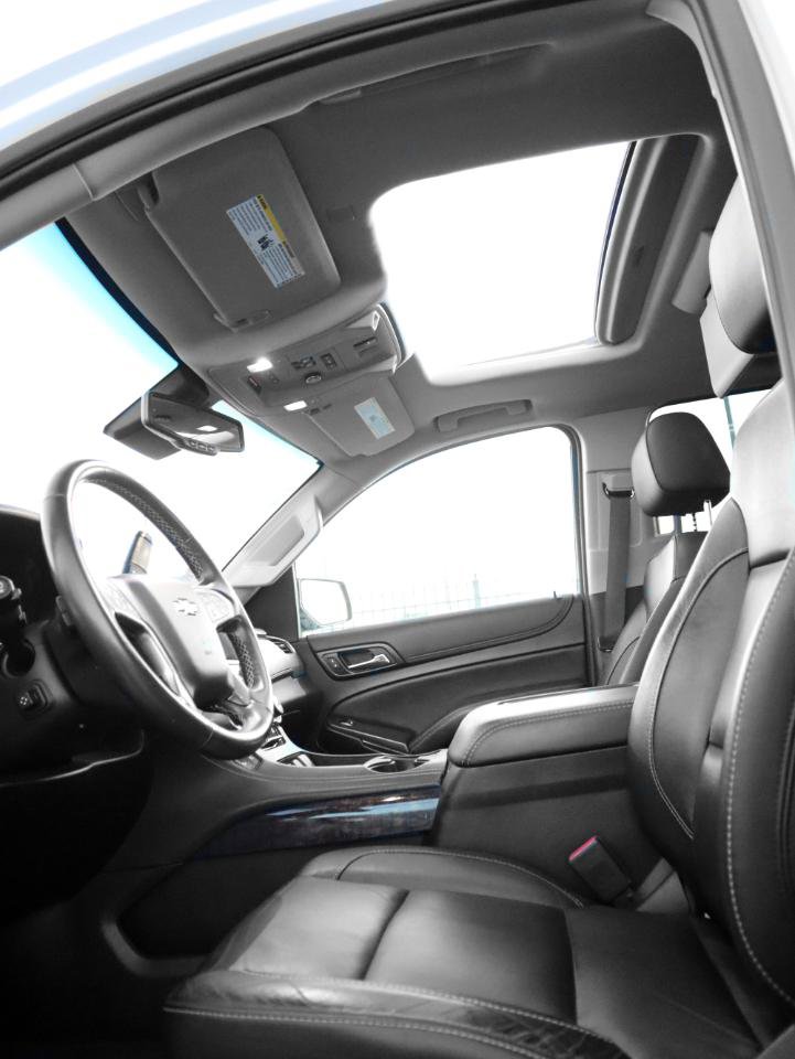 Used 2020 Chevrolet Suburban LT image 16