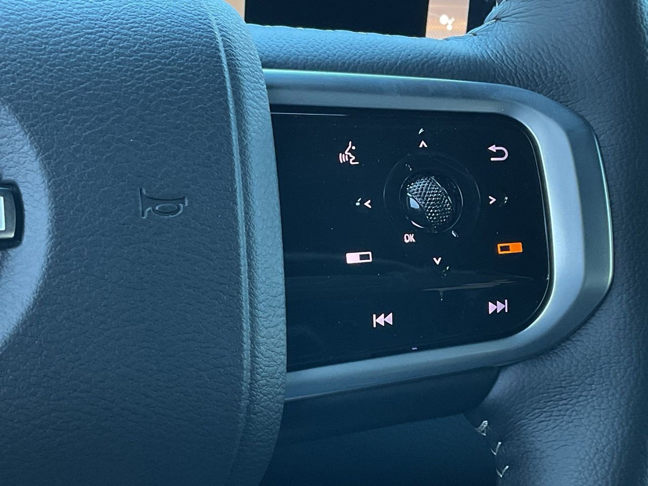 New 2026 Nissan Armada SL image 28