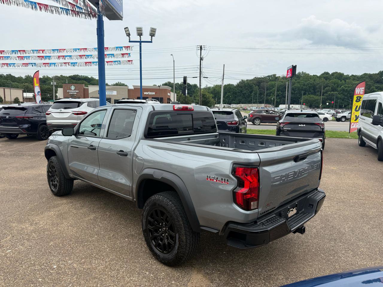 Used 2024 Chevrolet Colorado Trail Boss w/ Advanced Trailering Package AWD/4WD image 4